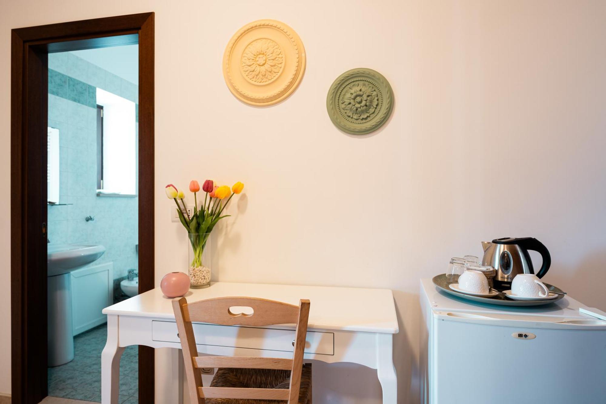 Double Room,1526510572:JPEG